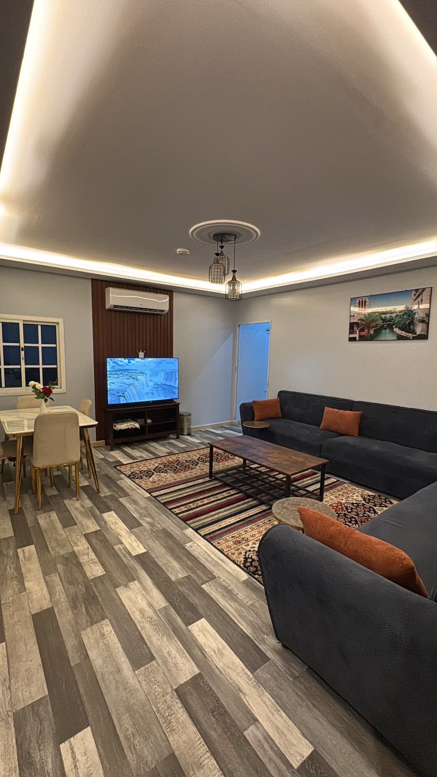 Family Apartment  شقة العائلة بالملحق دور  1  